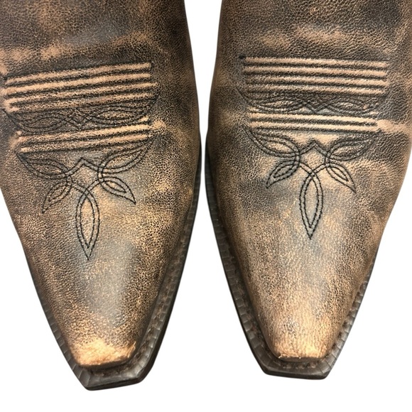 Laredo Women’s Black/Brown ACCESS WIDE CALF Leather Cowboy Boot Stitching - Picture 4 of 13